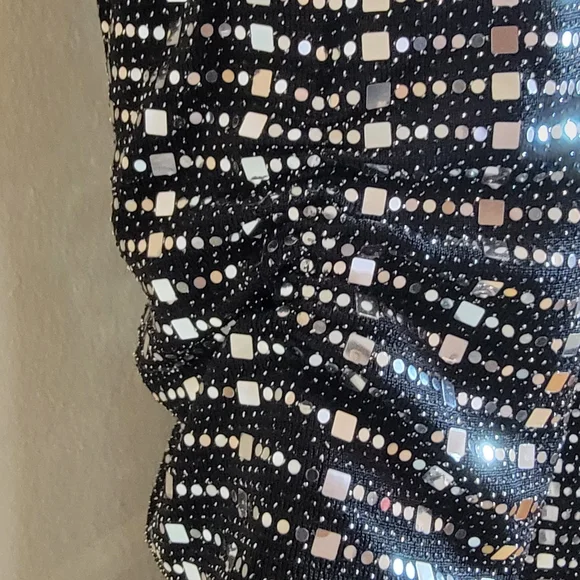 Forever 21 Black and Silver Sequin Dress - Picture 4 of 7